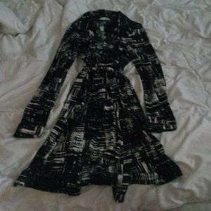 CALVIN KLEIN BLACK & WHITE DRESS